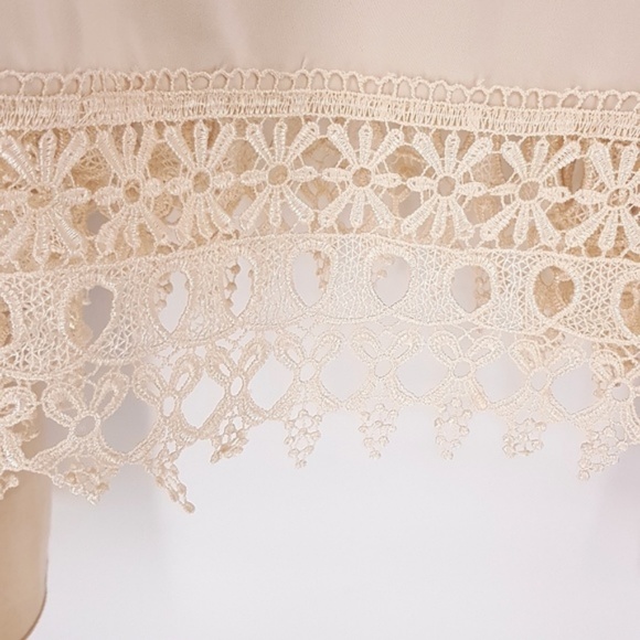 Sale! Cream crochet lace tank top - Picture 5 of 8